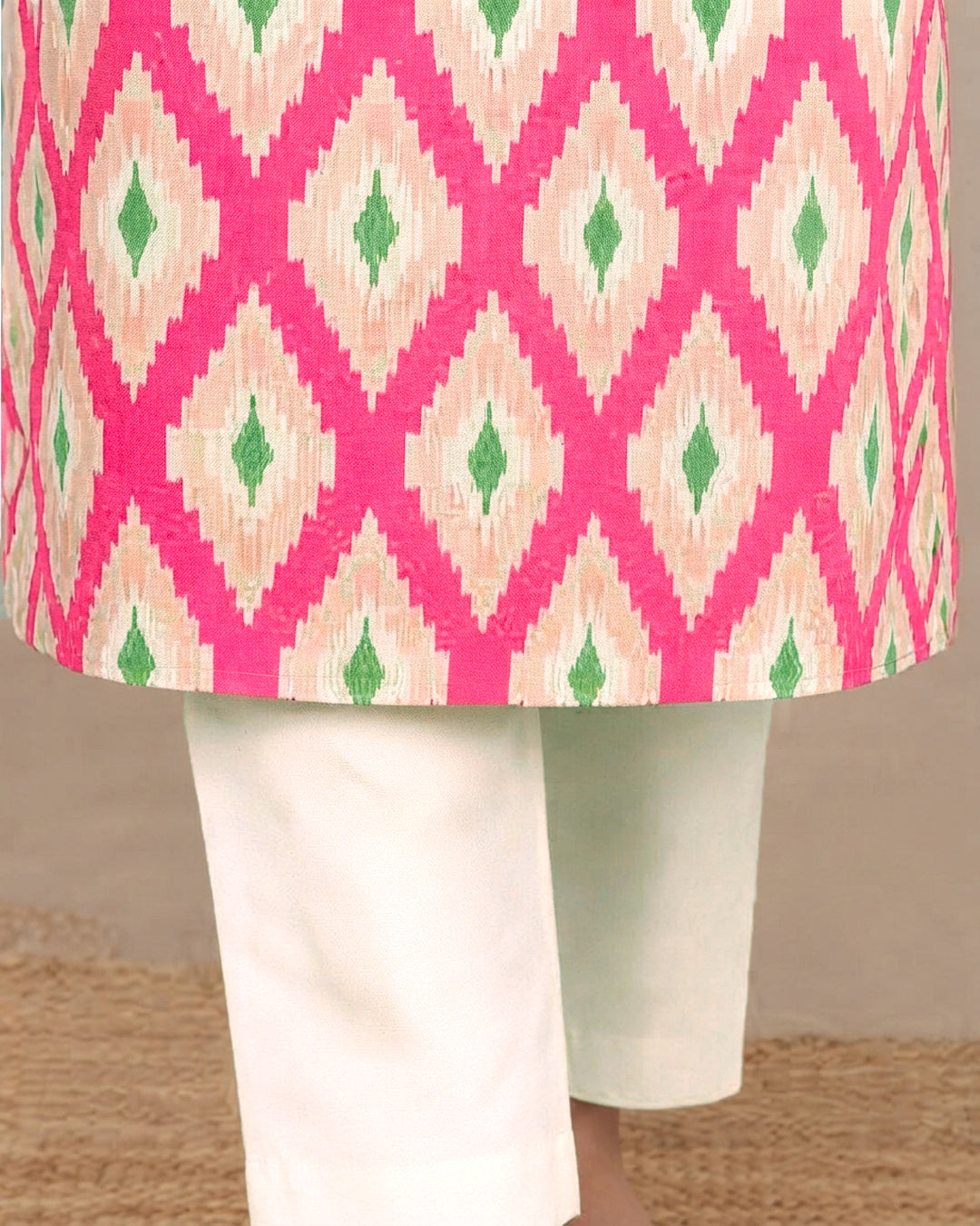Pink Geometric Printed 1-Piece Khaddar Kurti for Women
